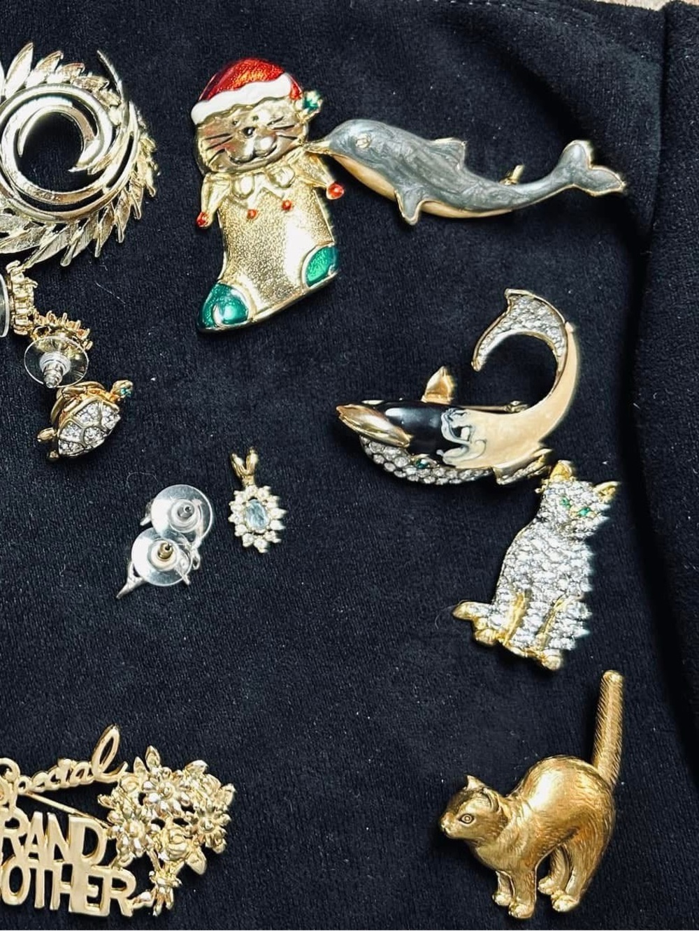 Vintage Gold-Tone Cat & Dolphin Pin Set with Rhinestones